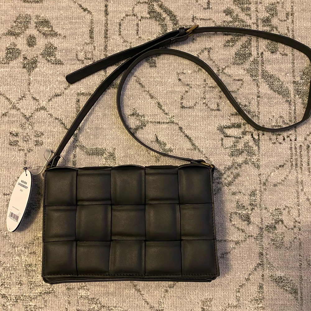 Woven crossbody bag NWT